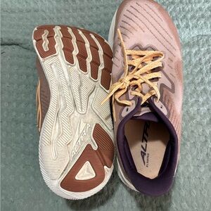 Altra Women's Pink and Purple Athletic Shoes